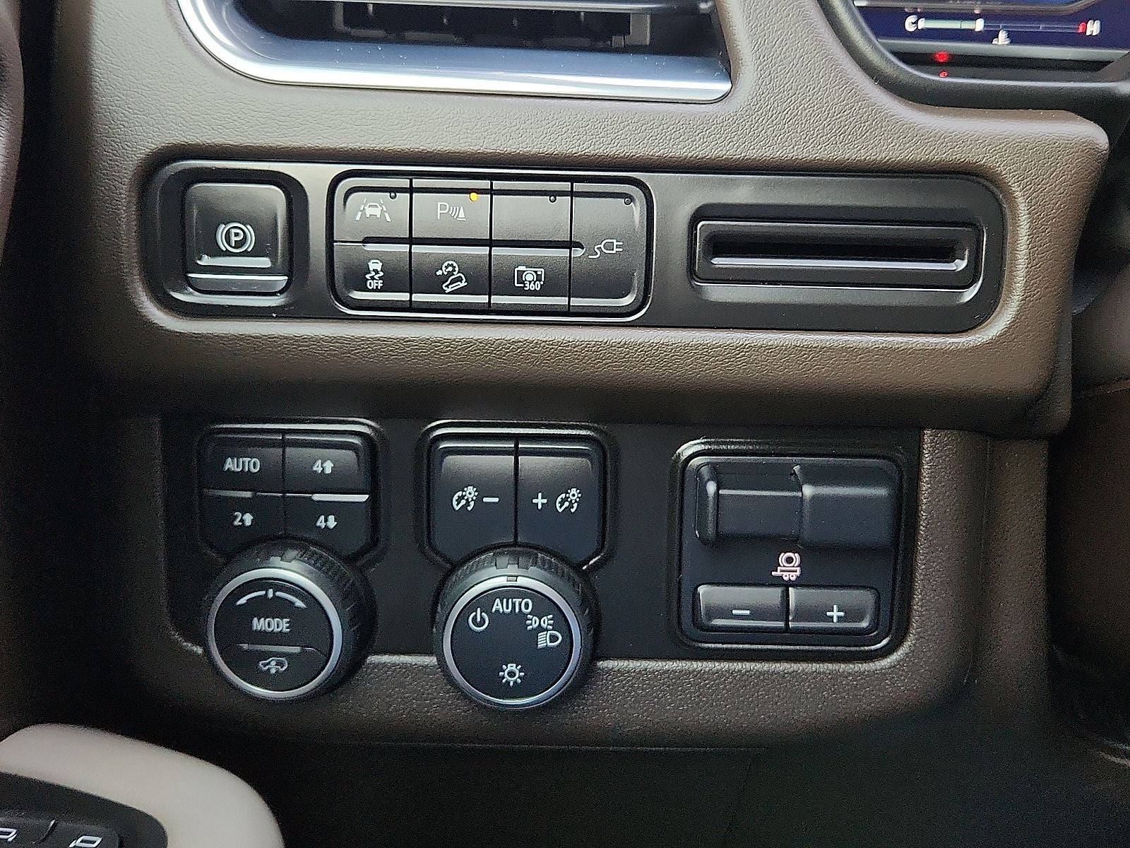 2022 Chevrolet Suburban Z71