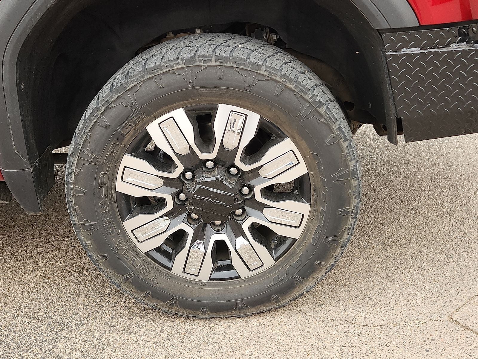 2024 GMC Sierra HD Denali