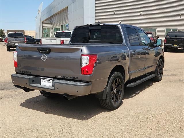2023 Nissan Titan SV