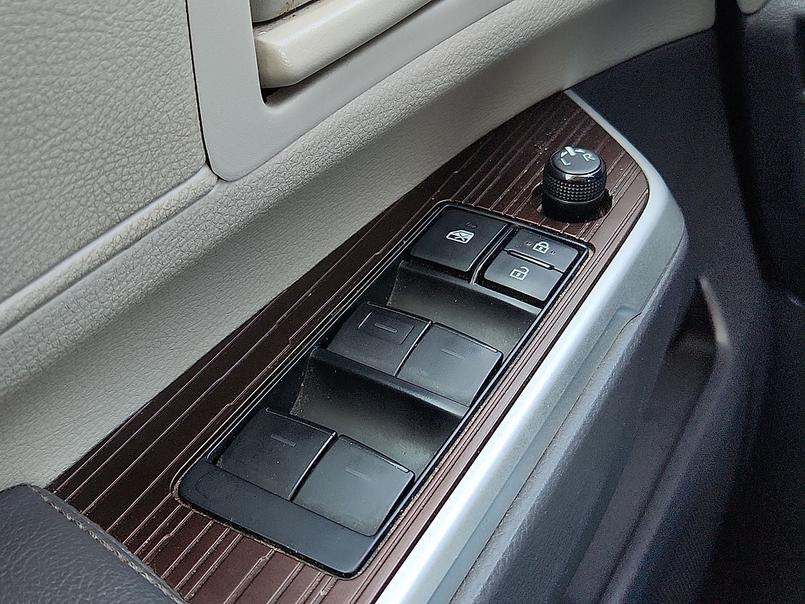 2021 Toyota Sienna LE 8 Passenger