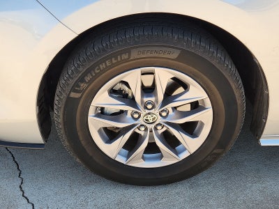 2021 Toyota Sienna LE 8 Passenger